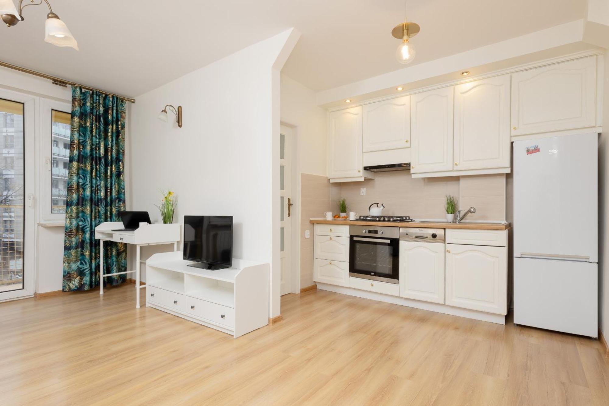 Apartament Fabryczna 14 M56 *